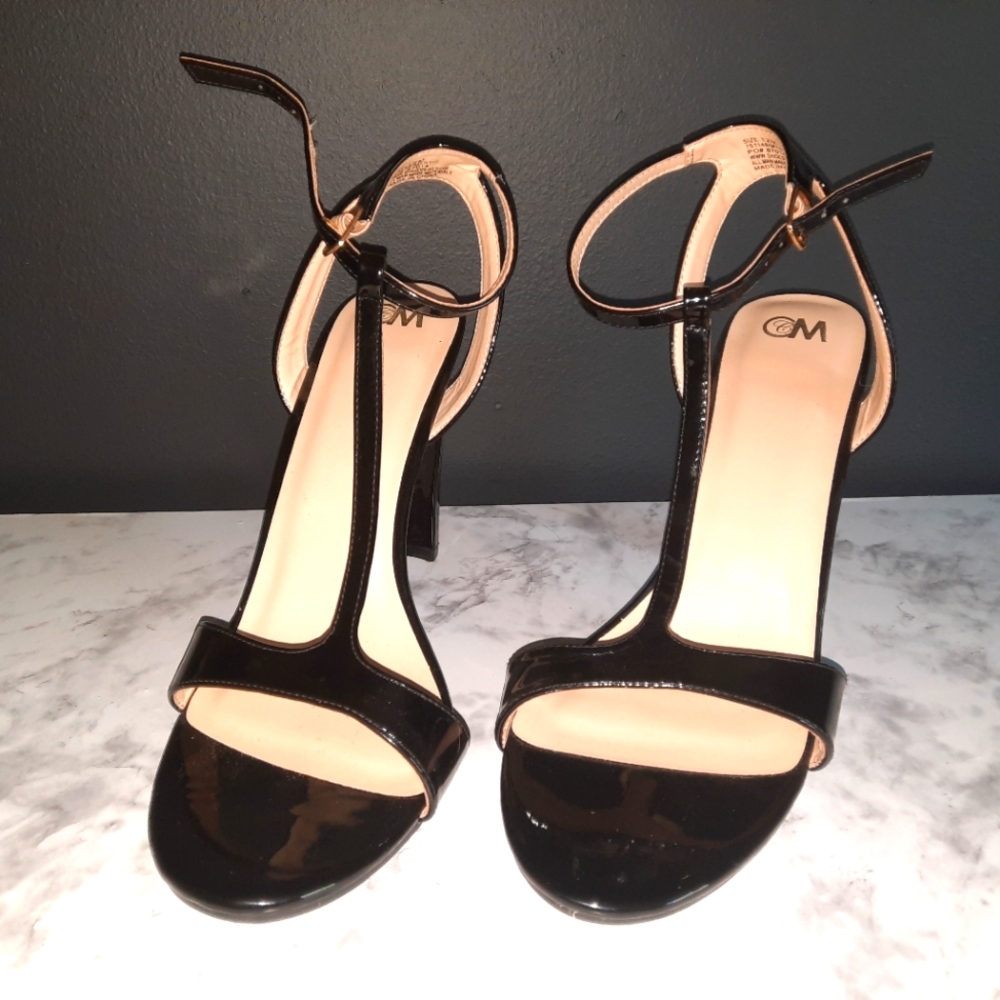 Cute black heels